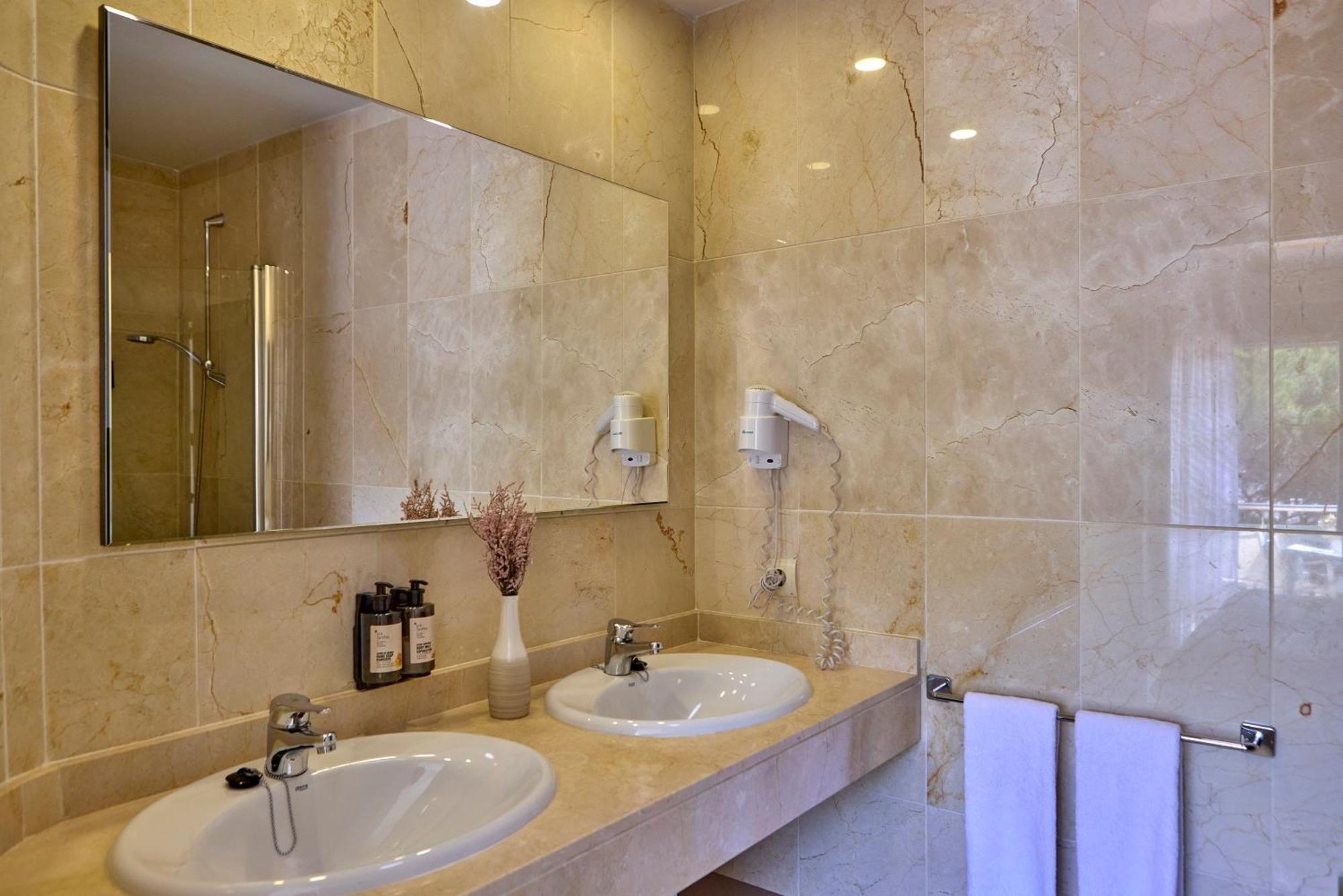 Universal Aquamarin Beach Houses Andratx Esterno foto
